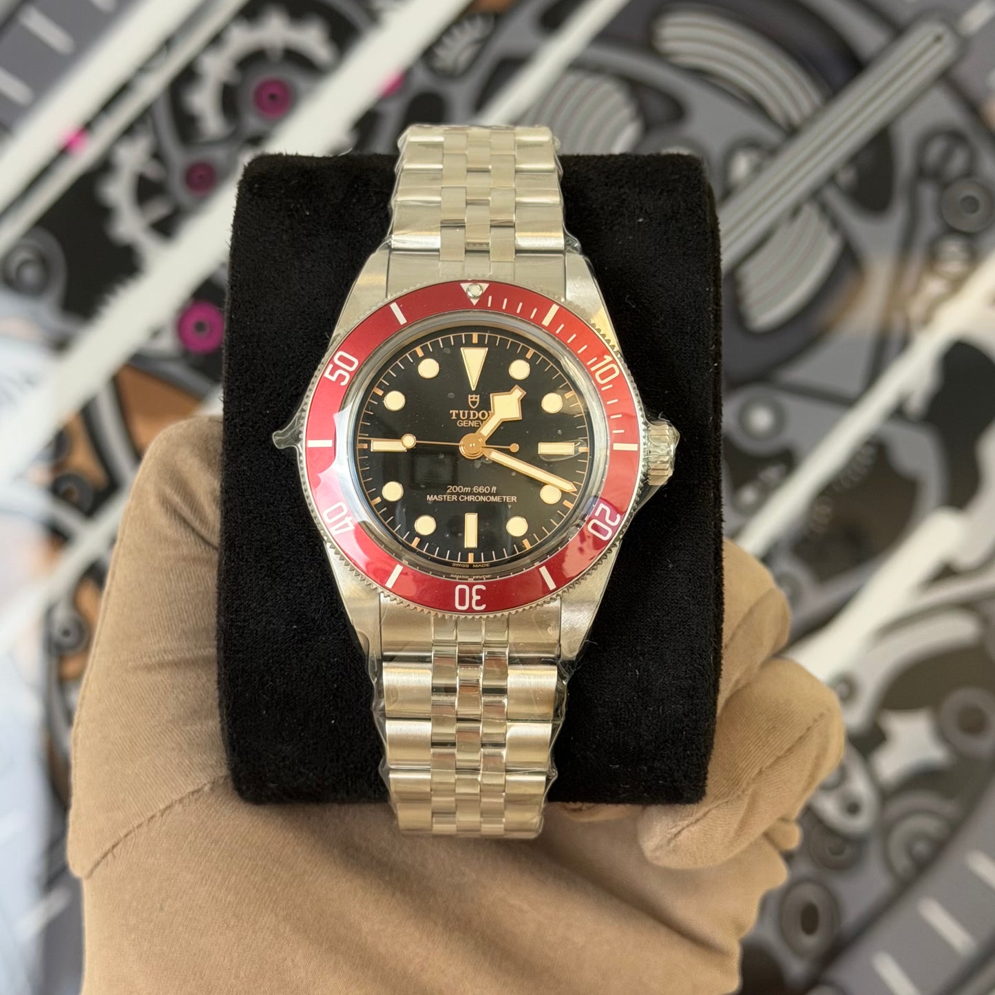 NEW Tudor Black Bay Red METAS 7941A1A0RU (2026)