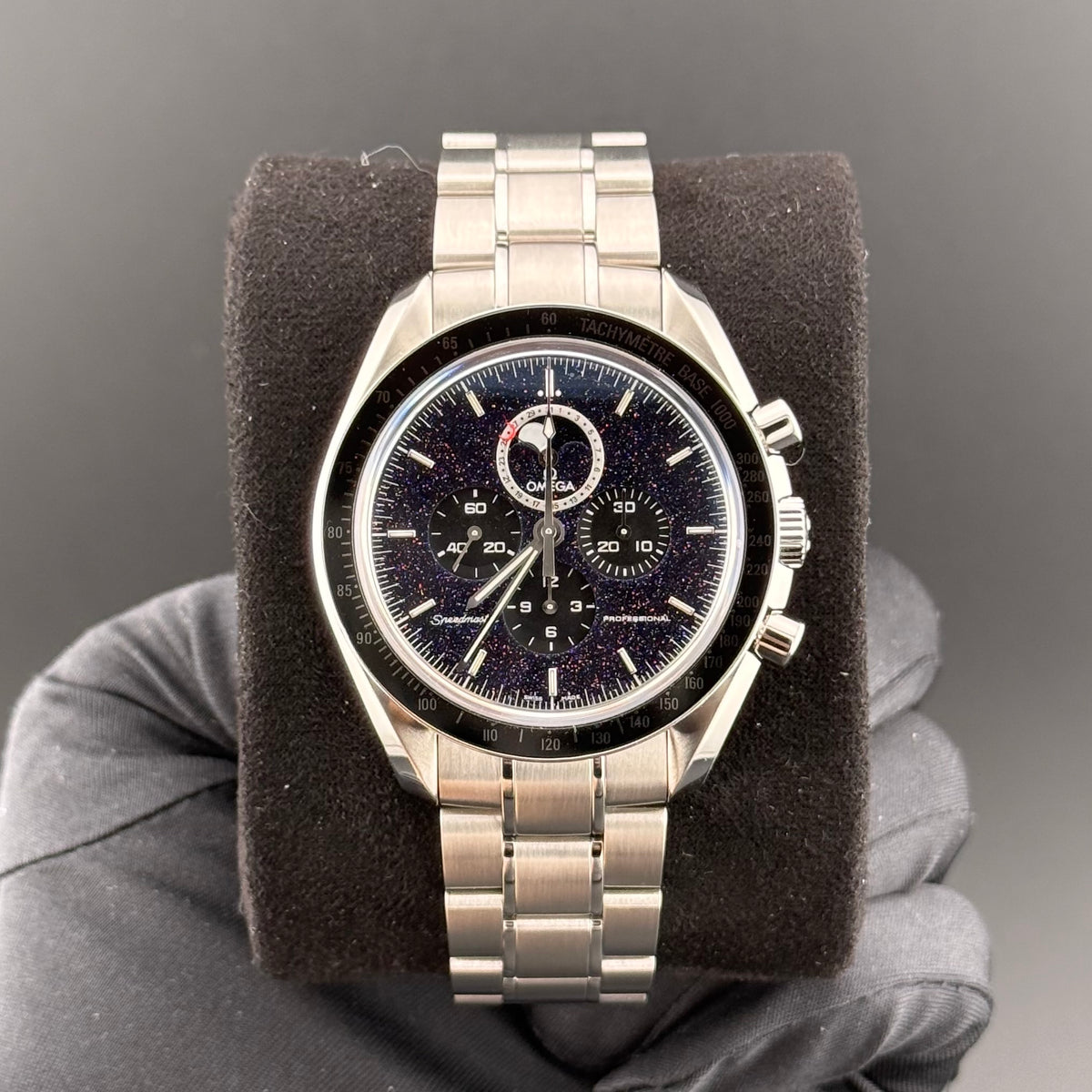 Omega Speedmaster Moonphase 311.30.44.32.01.001