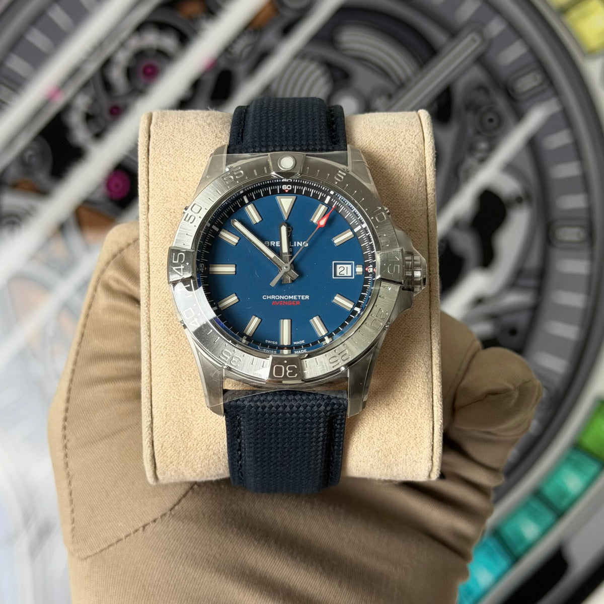 NEW Breitling Avenger Automatic A17328
