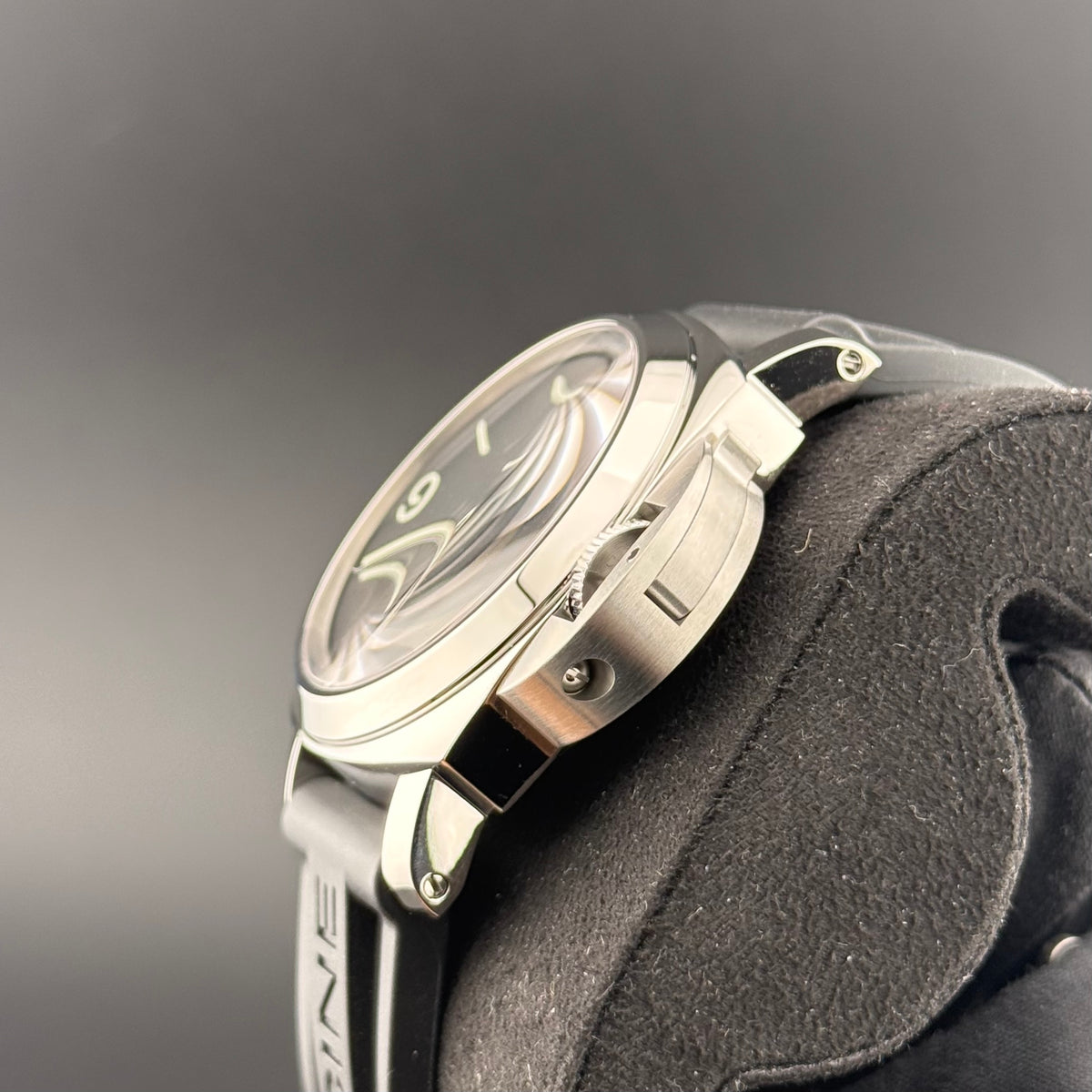 NEW Panerai Luminor Base Logo 44mm PAM01086