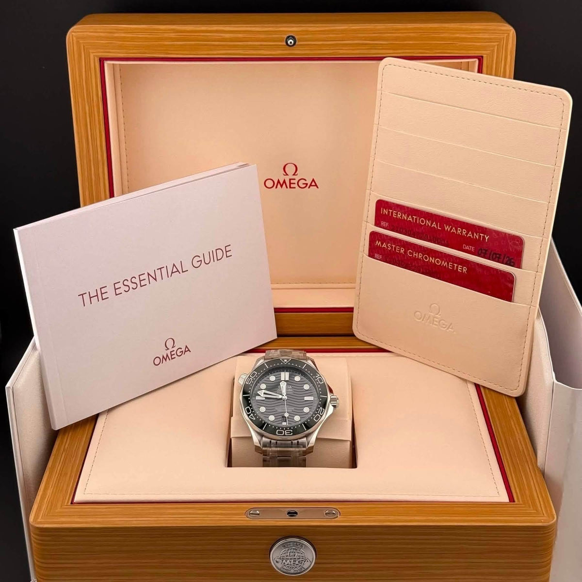 NEW Omega Seamaster Diver 300m Seaweed 210.30.42.20.10.001