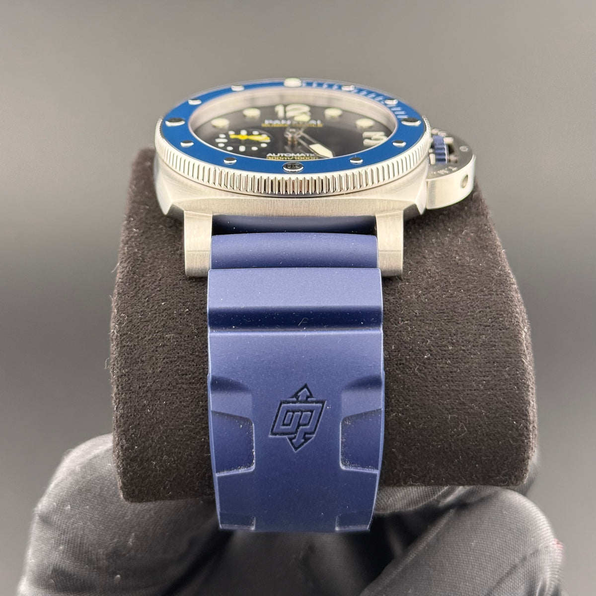 NEW Panerai Submersible Mike Horn  PAM01676