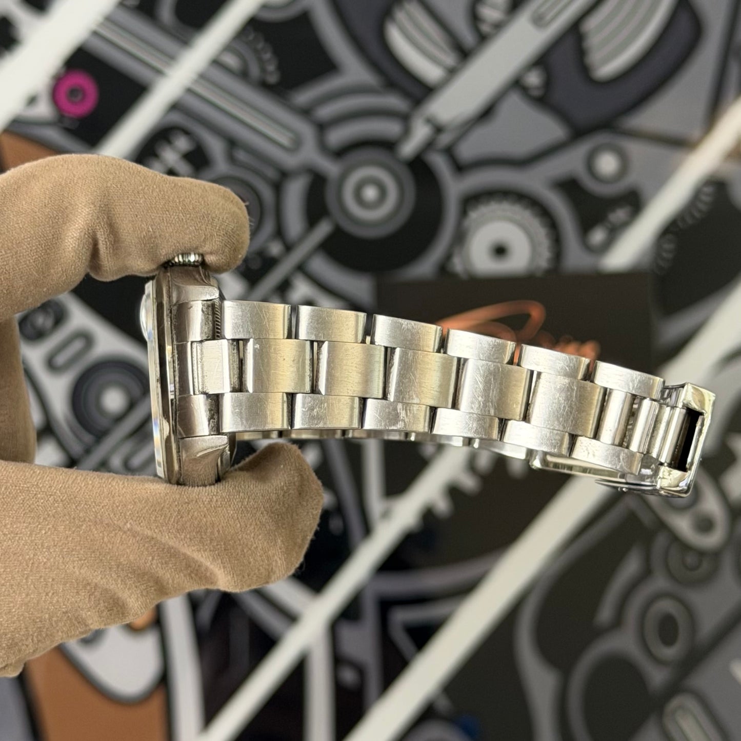 Rolex Oyster Perpetual Date 15200
