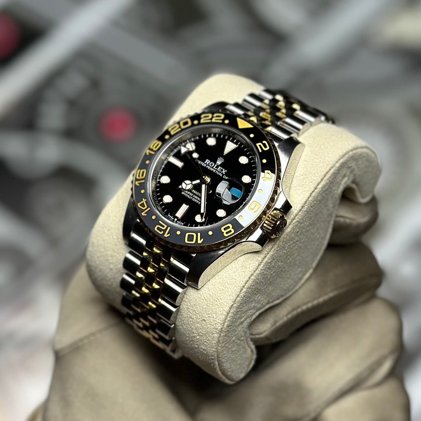 Rolex GMT Master II 126713GRNR 2025