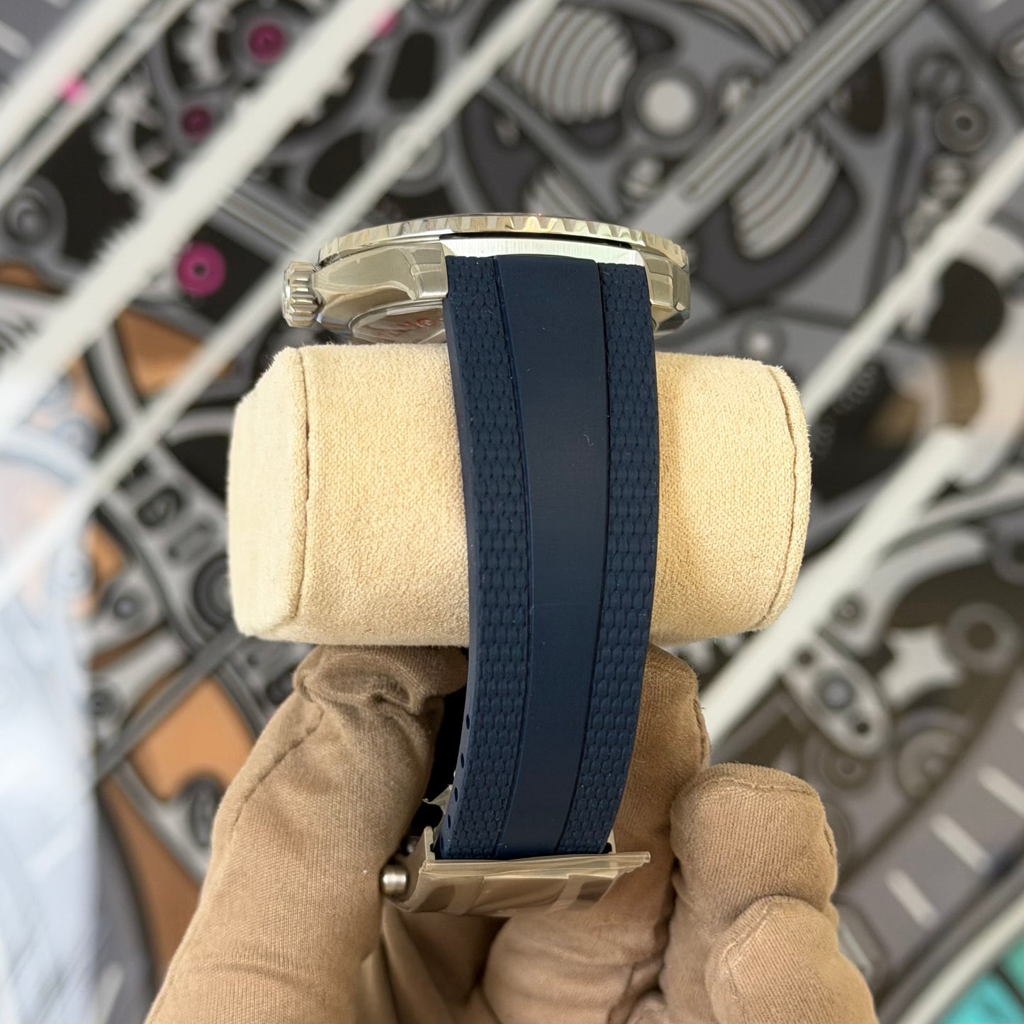 NEW Breitling Superocean 44 A17376