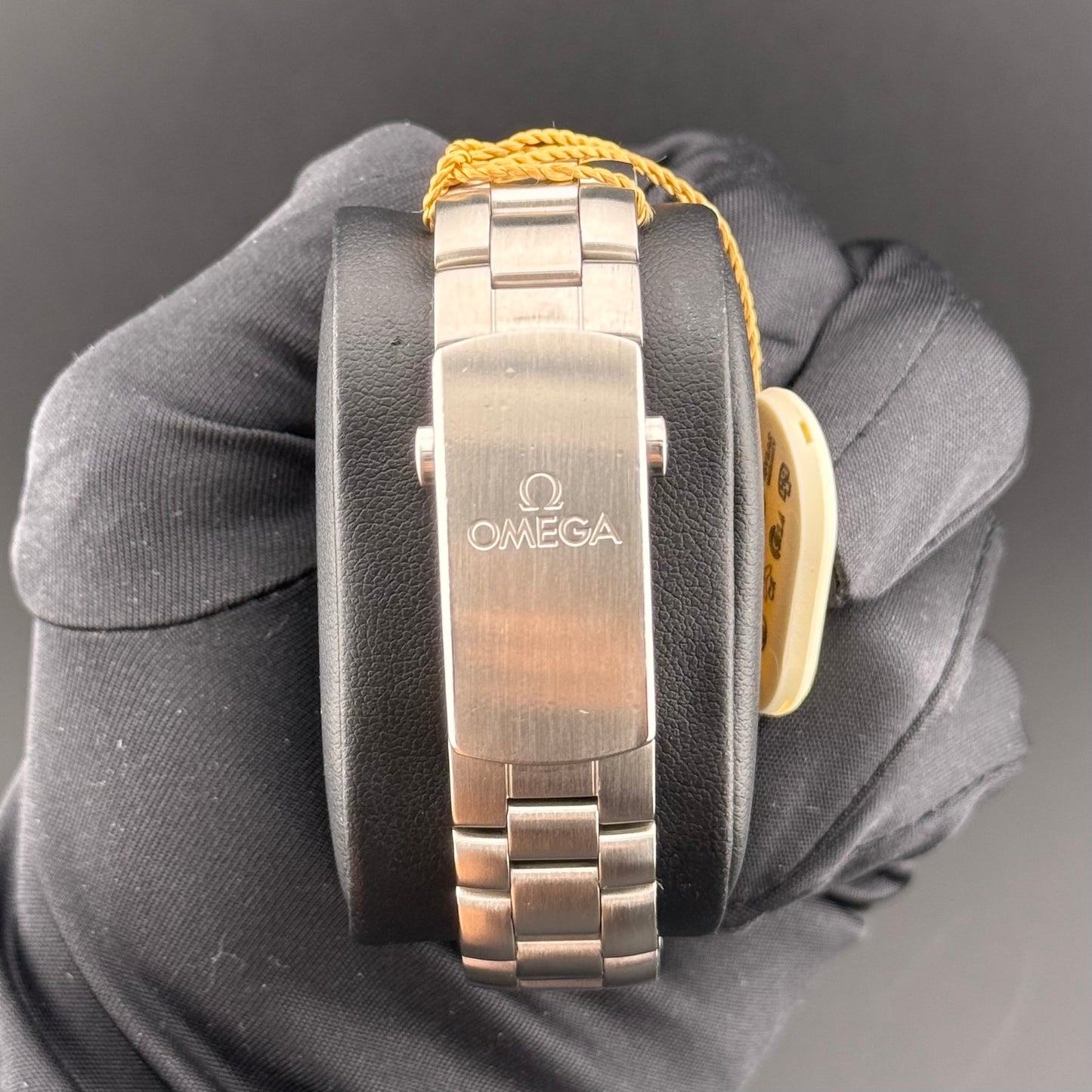Omega Seamaster Planet Ocean 600m 232.30.38.20.01.001