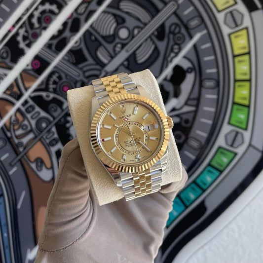 Rolex Sky-Dweller 
Champagne dial