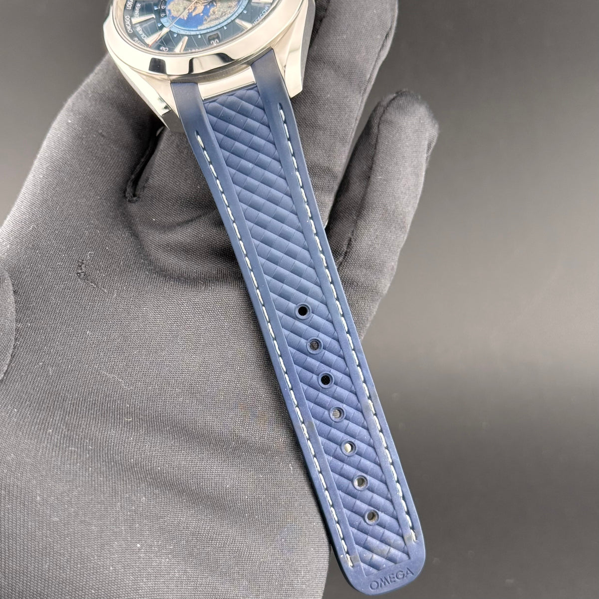 Omega Seamaster Aqua Terra Worldtimer 220.12.43.22.03.001