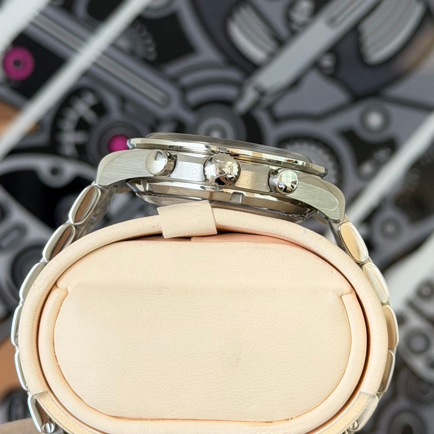 Omega Speedmaster Racing 329.30.44.51.04.001