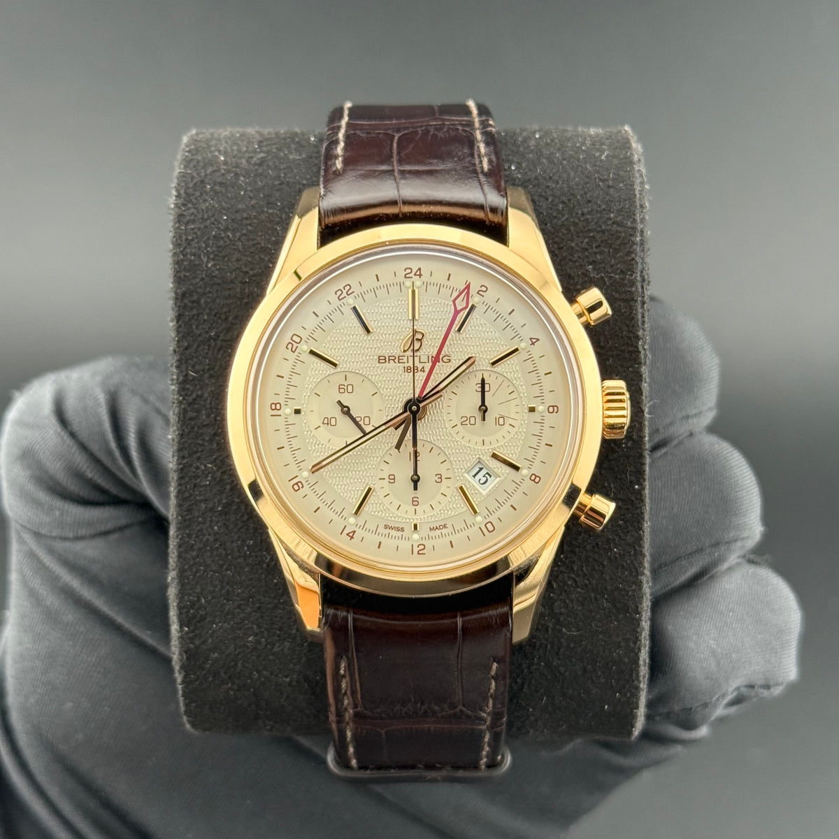 Breitling Transocean Chronograph GMT 18k Rose Gold RB0451
