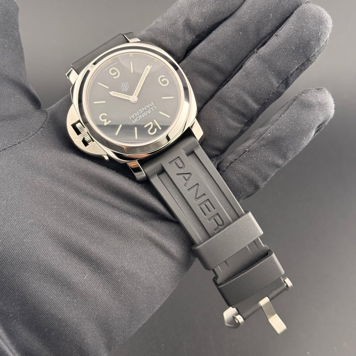 NEW Panerai Luminor Base Logo 44mm PAM01086