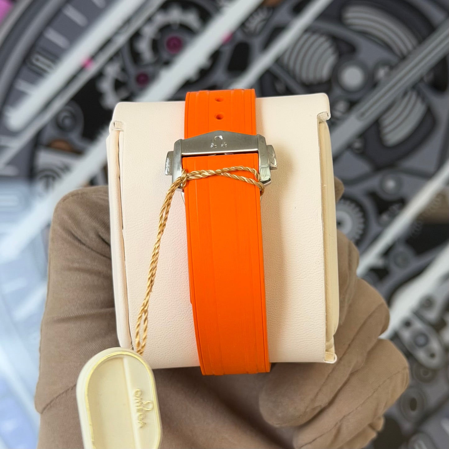 NEW Omega SeaMaster Diver Orange Rubber 210.32.42.20.01.006