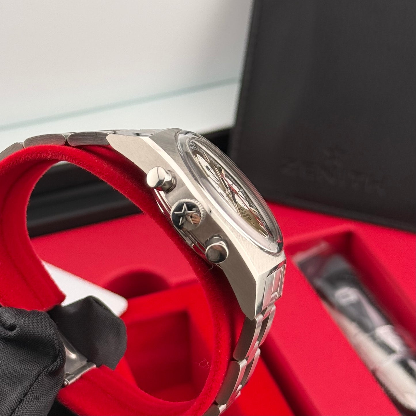 Zenith Chronomaster Revival El Primero 03.A384.400/385.M385