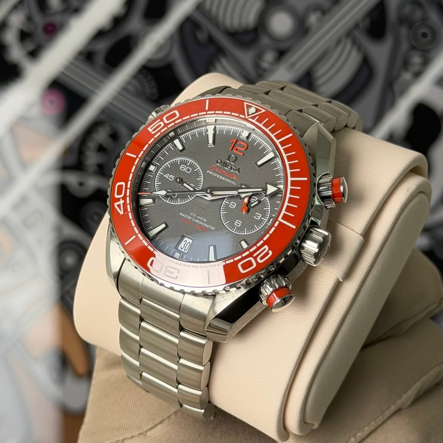 Omega Seamaster Planet Ocean 215.30.46.51.99.001