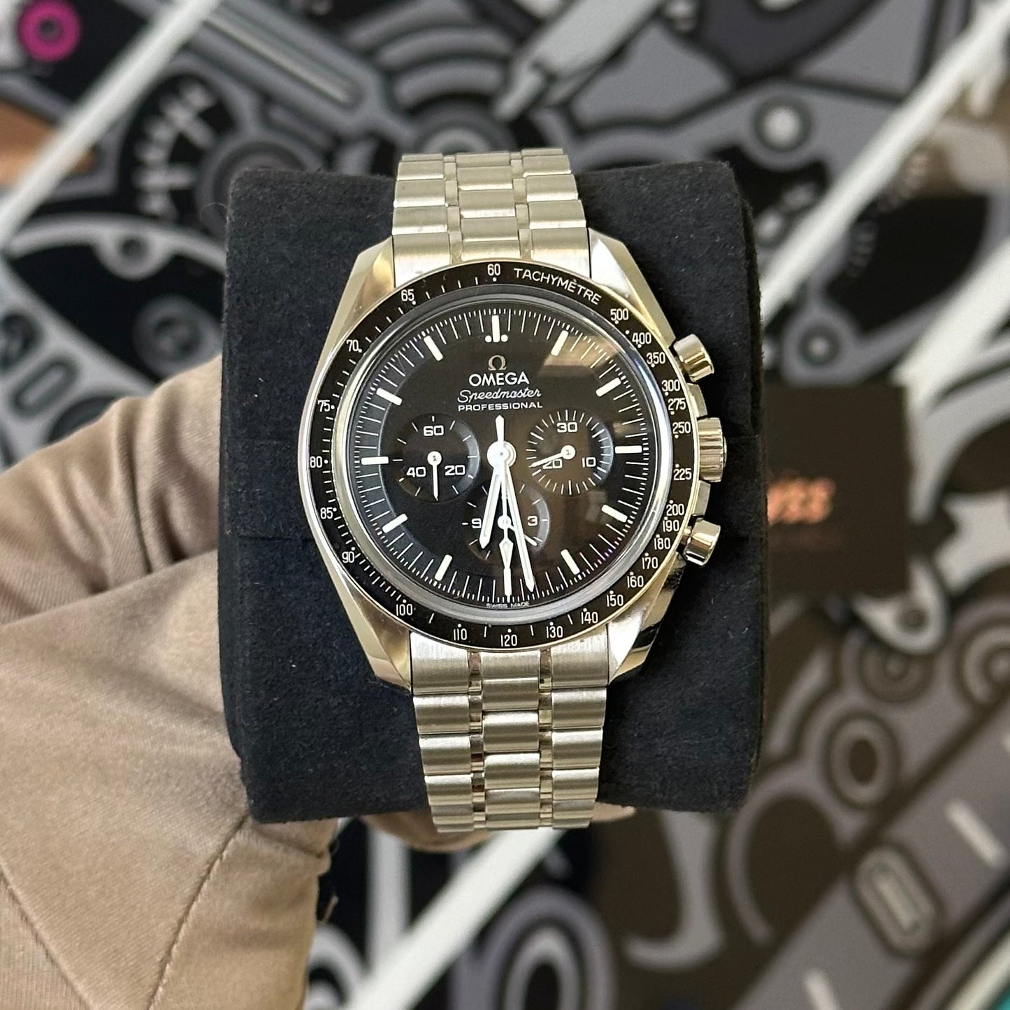 Omega Moonwatch Speedmaster Sapphire 310.30.42.50.01.002