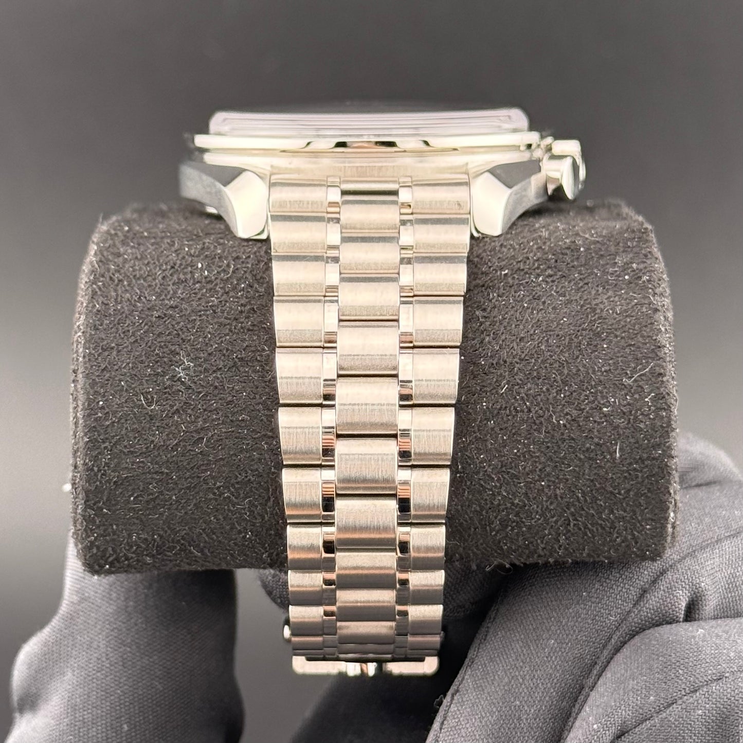 Omega Speedmaster Moonwatch Sapphire White 310.30.42.50.04.001