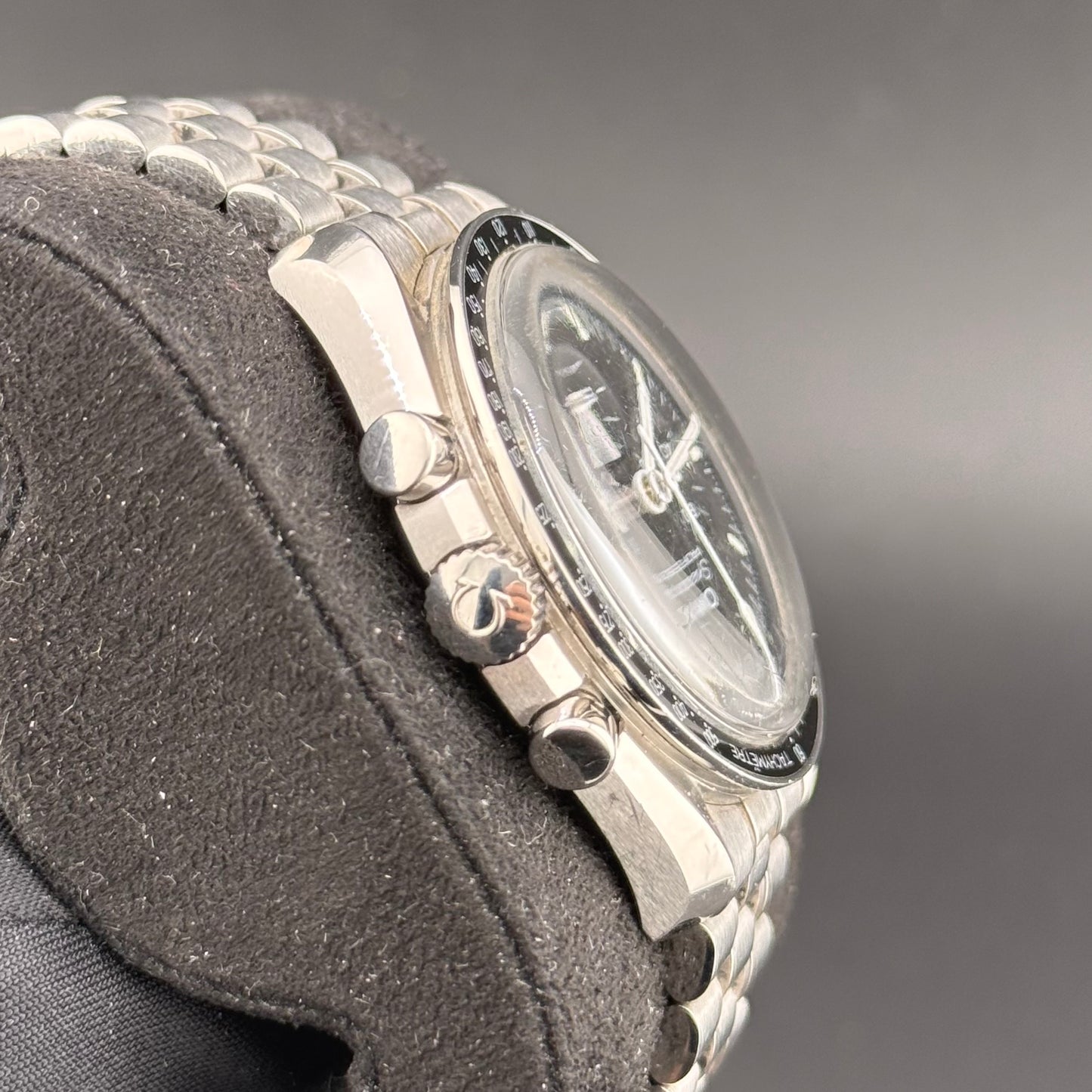 Omega Speedmaster Moonwatch Hesalite 301.30.42.50.01.001