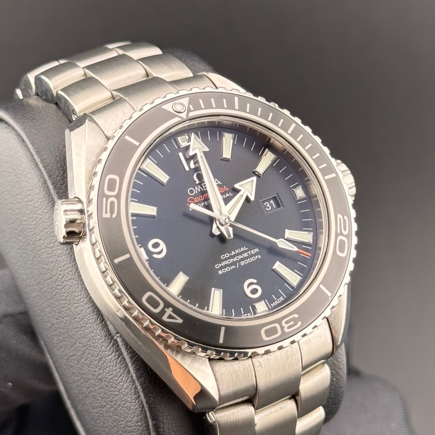 Omega Seamaster Planet Ocean 600m 232.30.38.20.01.001