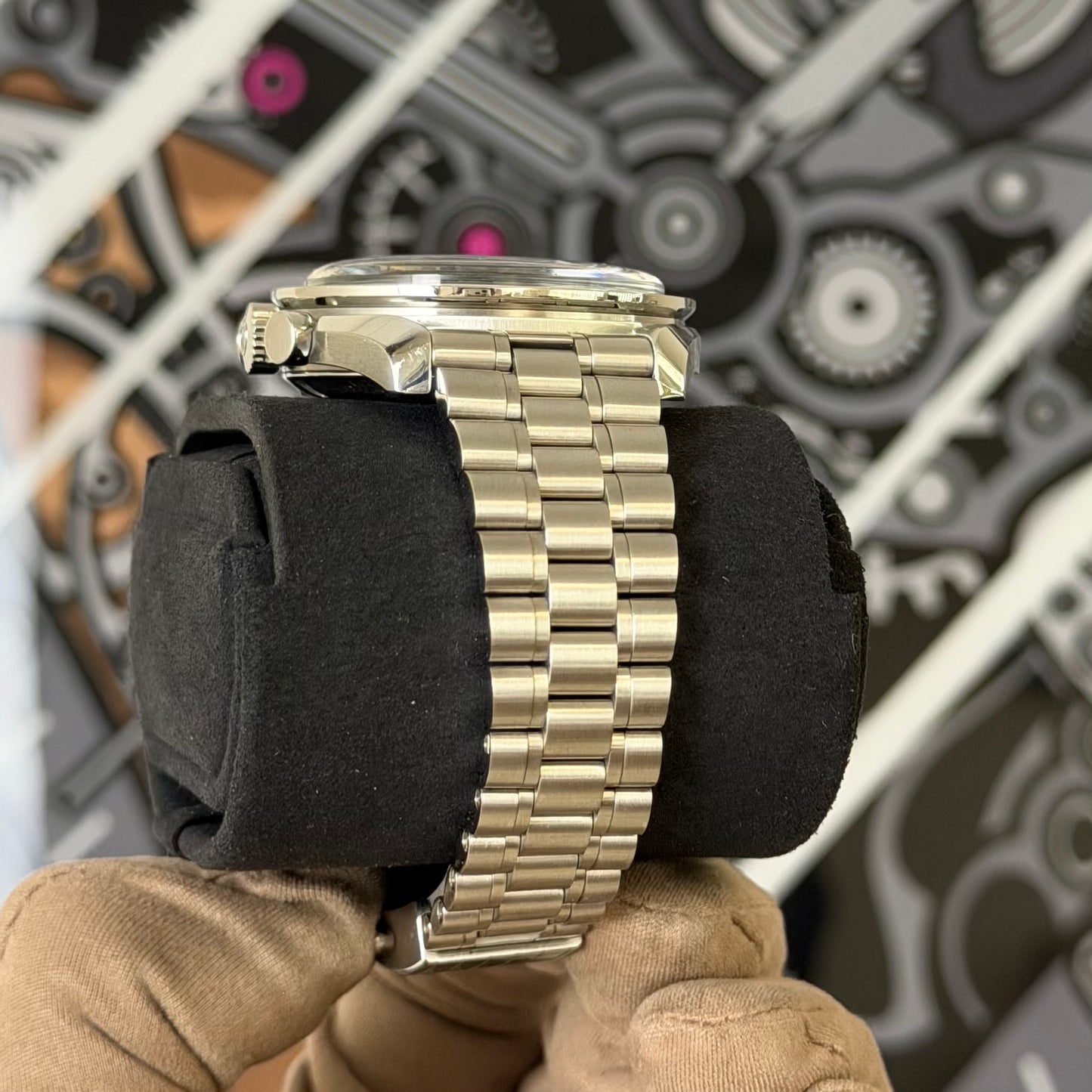 Omega Speedmaster Moonwatch Hesalite 310.30.42.50.01.001