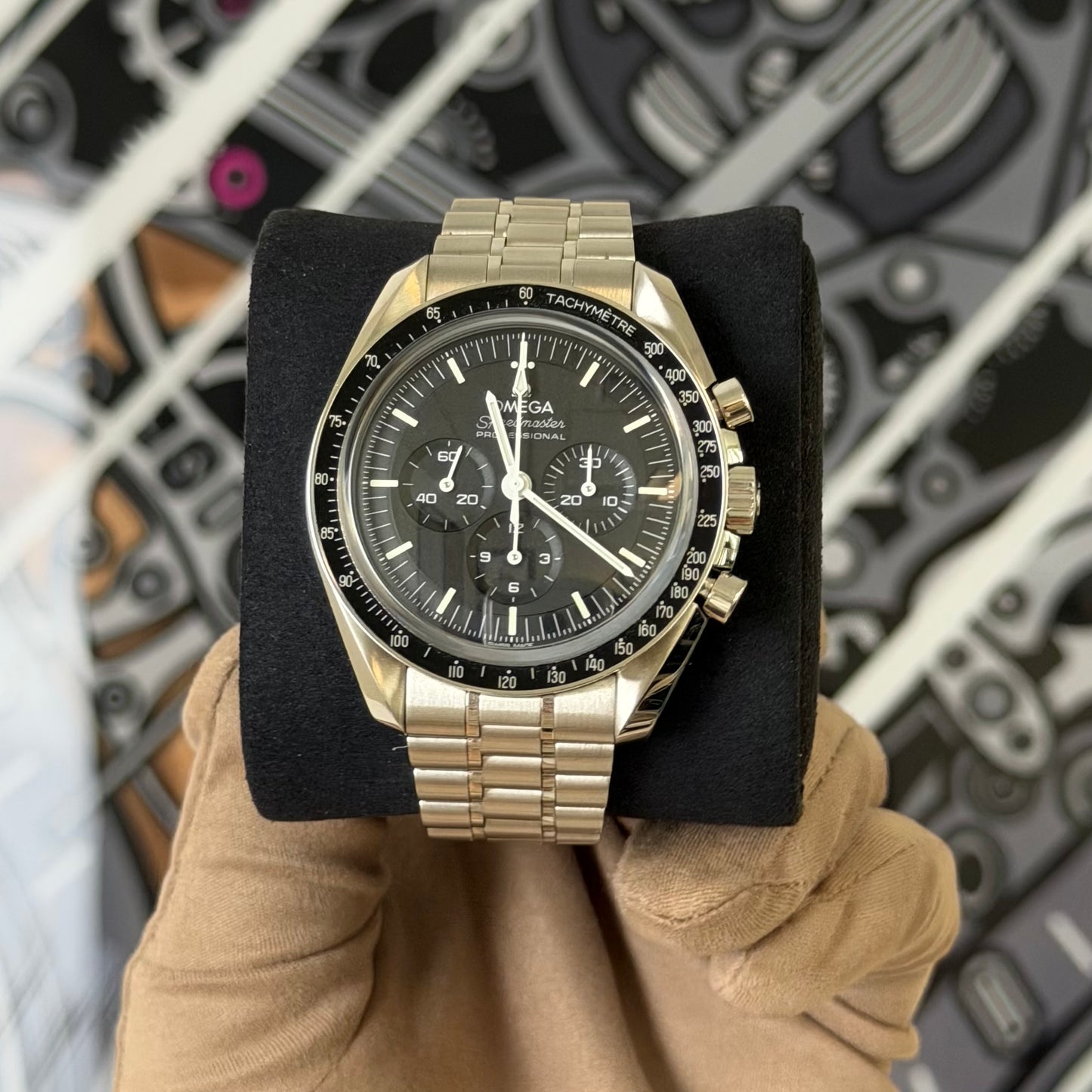 Omega Moonwatch Speedmaster Sapphire 310.30.42.50.01.002