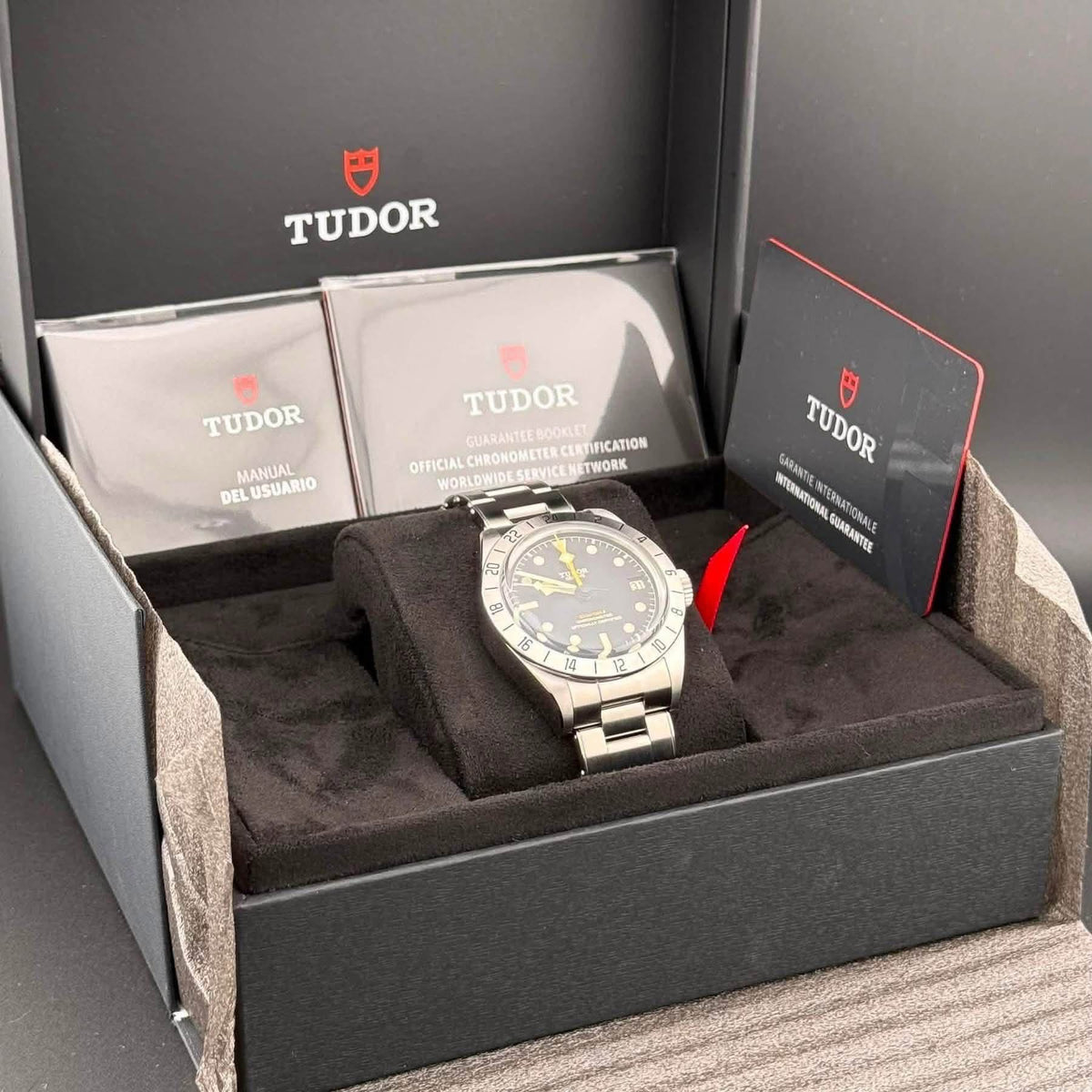 NEW Tudor Black Bay Pro 79470