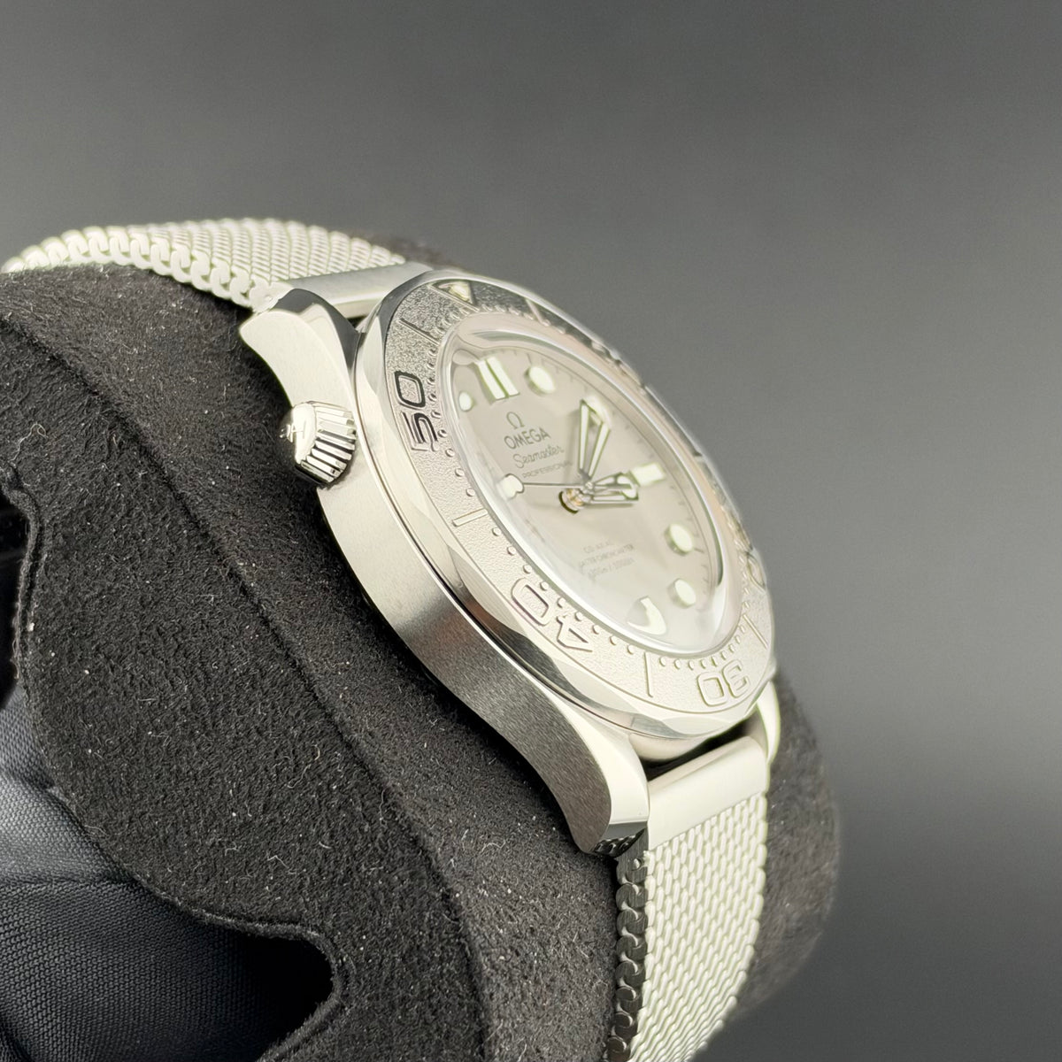NEW Omega Seamaster Diver 300m 210.30.42.20.06.002