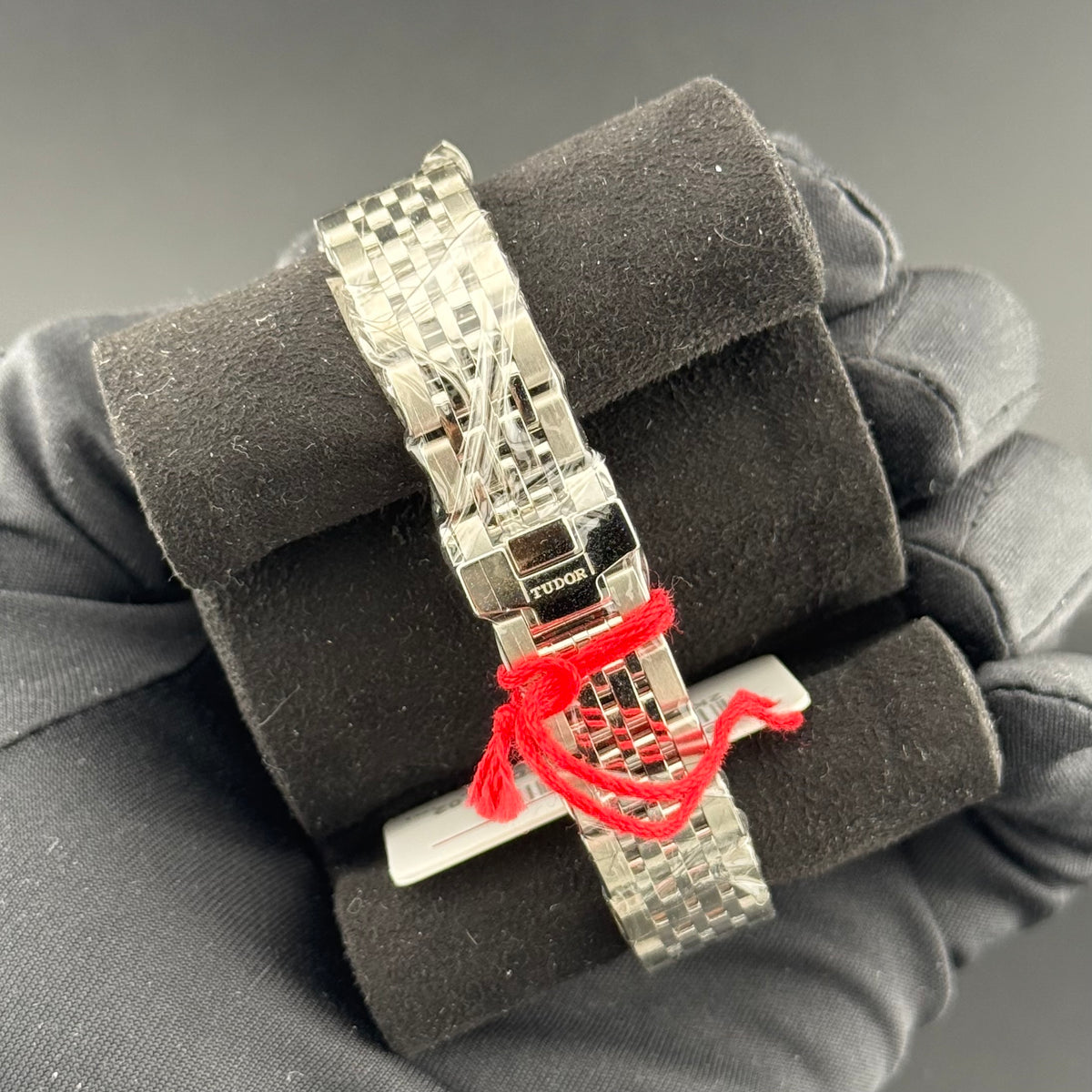 NEW Tudor 1926 28mm 91350