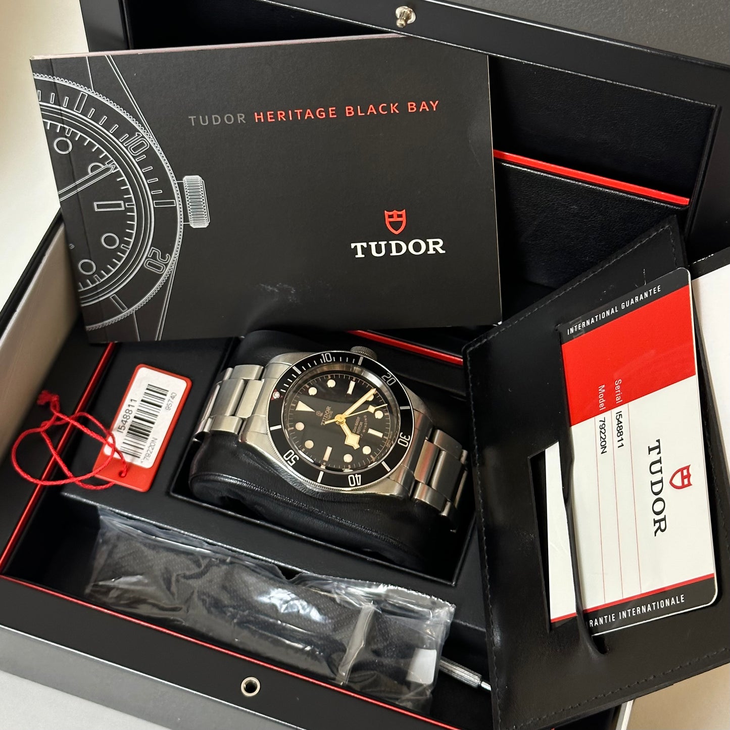 Tudor Black Bay Rose Smiley Black 79220N