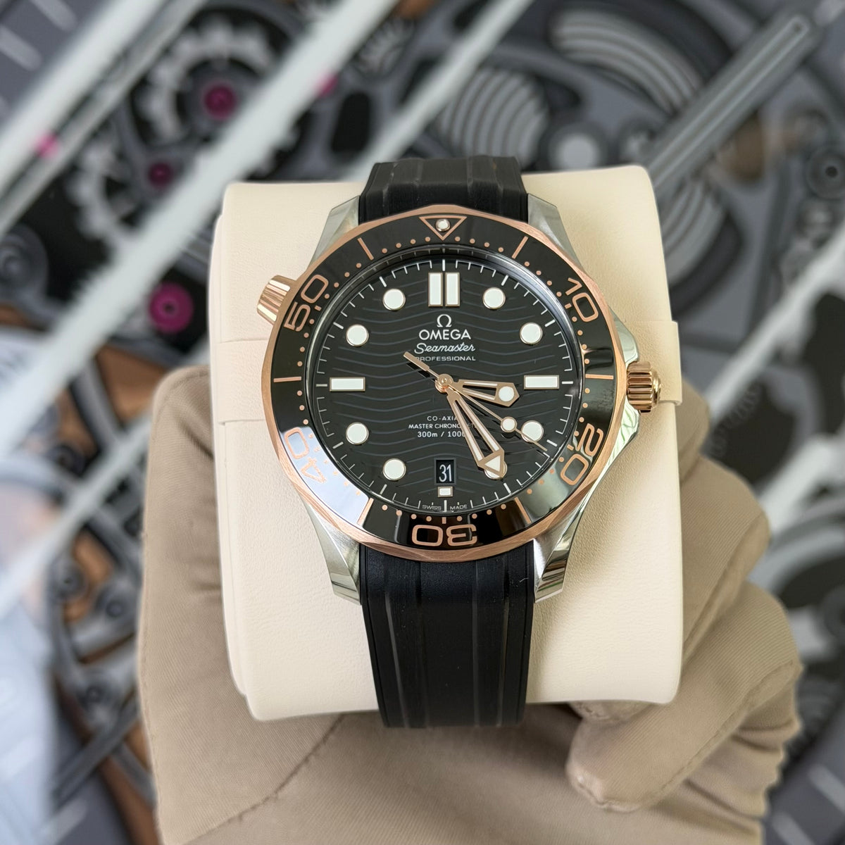 NEW Omega Seamaster Diver Sedna Gold 210.22.42.20.01.002