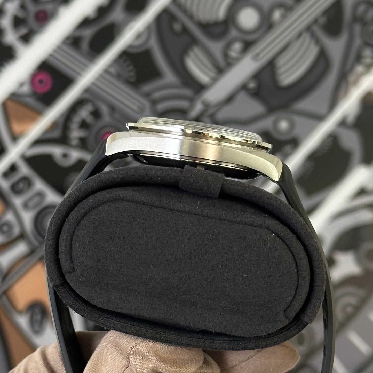 Omega Speedmaster Moonwatch White Dial 310.32.42.50.04.002