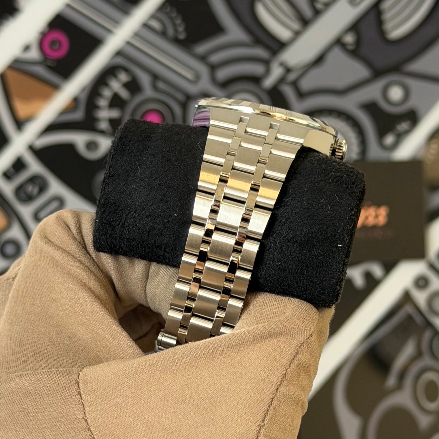 NEW Tudor Royal Salmon 2836C1A0