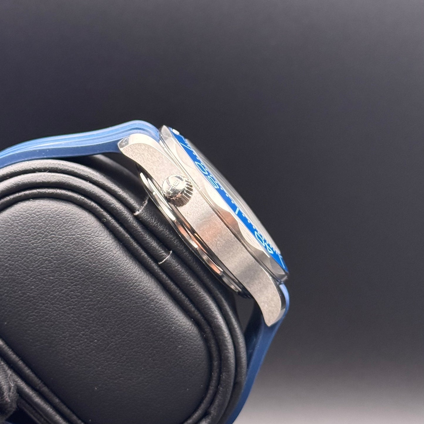 NEW Omega Seamaster Diver 300m Summer Blue 210.32.42.20.03.002