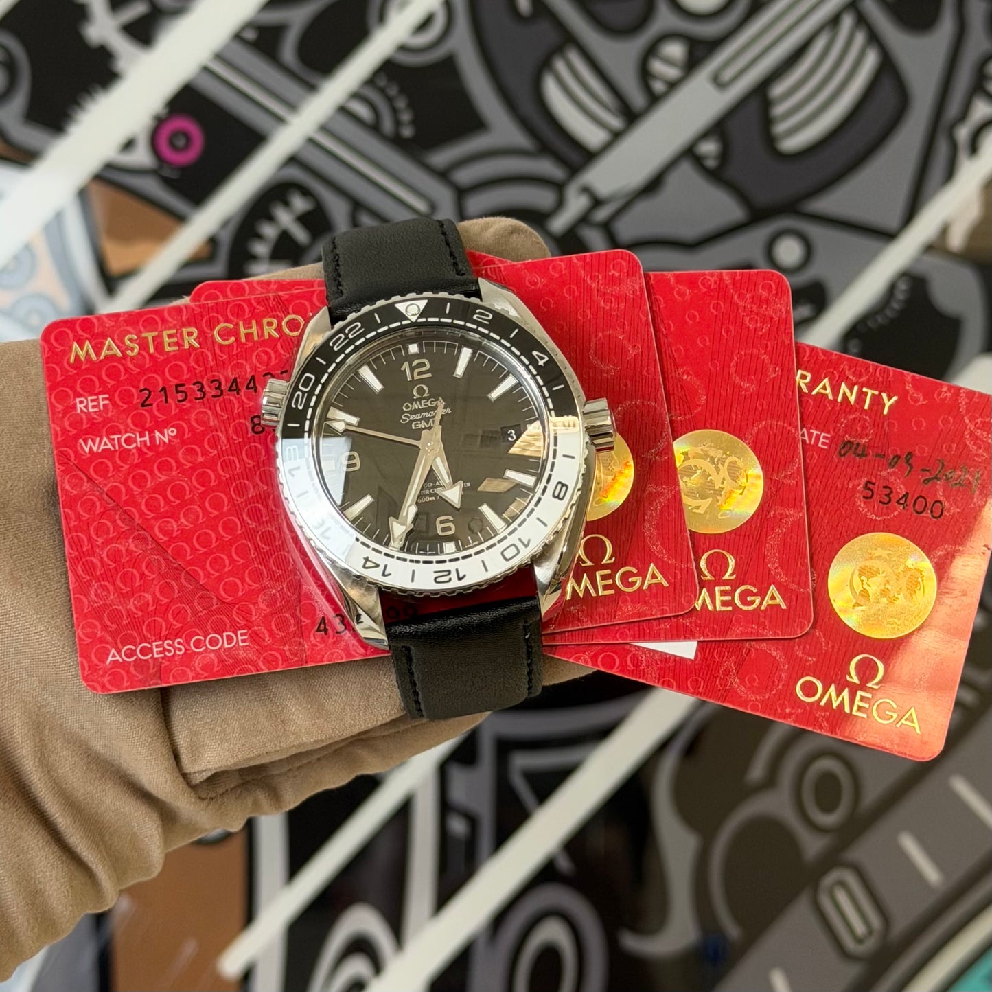 Omega Seamaster GMT Oreo 215.33.44.22.01.001
