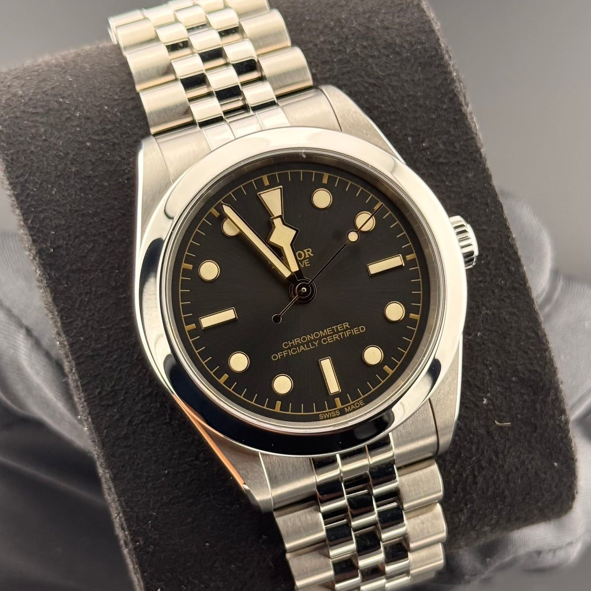 NEW Tudor Black Bay One 39mm Black 79660