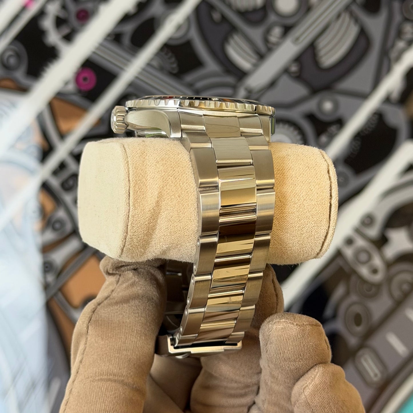 NEW Breitling SuperOcean 42 A17375