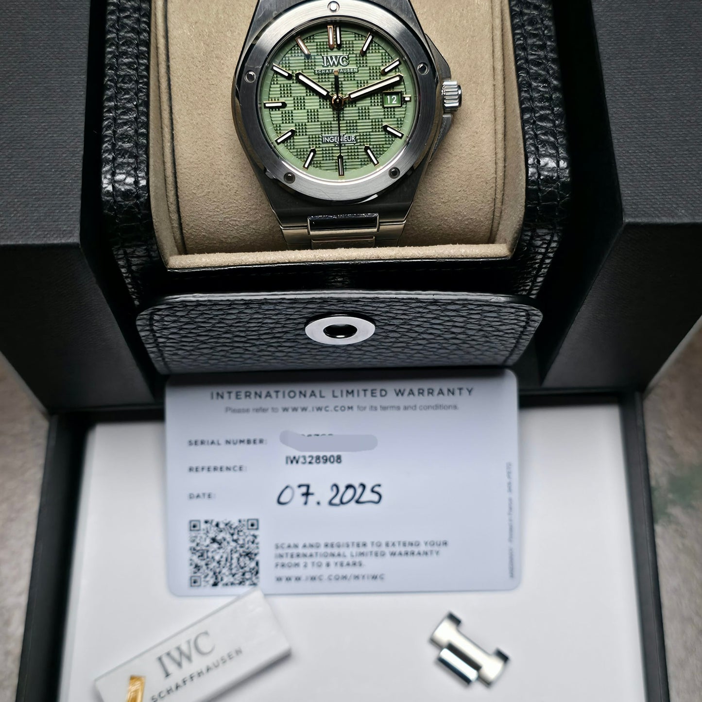IWC Ingenieur Automatic 40 Green IW328908
