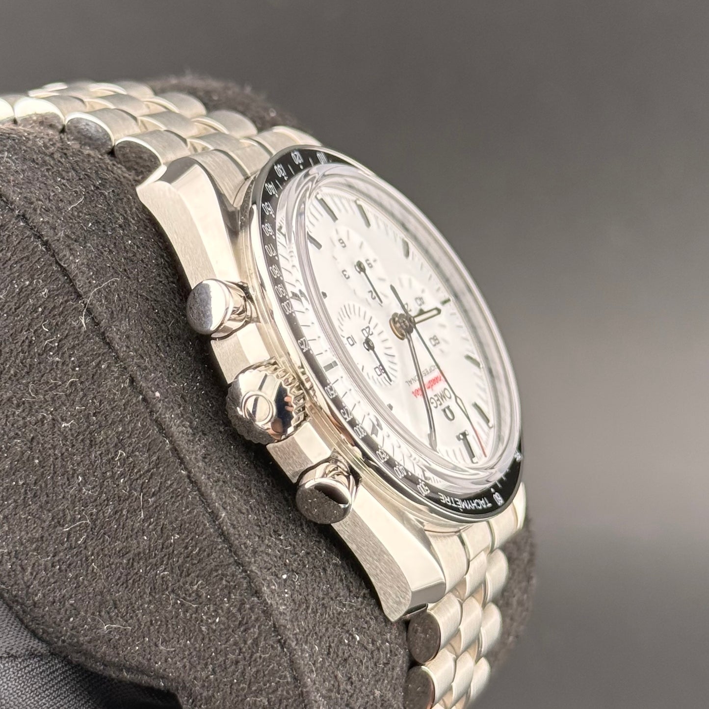 Omega Speedmaster Moonwatch Sapphire White 310.30.42.50.04.001