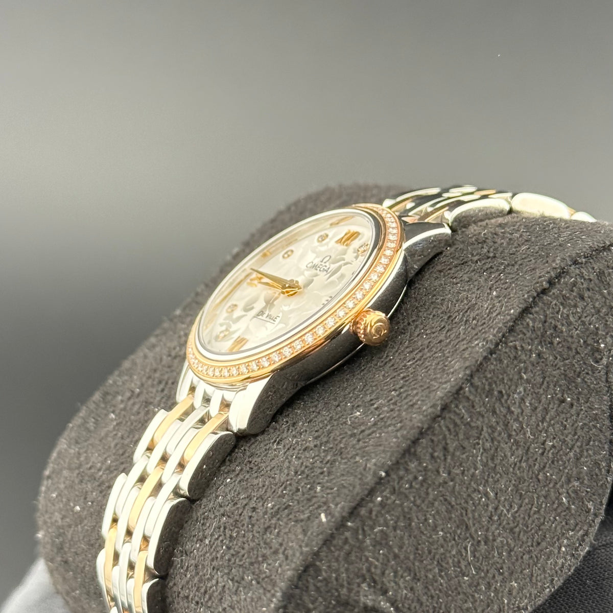 NEW Omega De Ville Prestige Butterfly 27.4mm 424.25.27.60.52.001