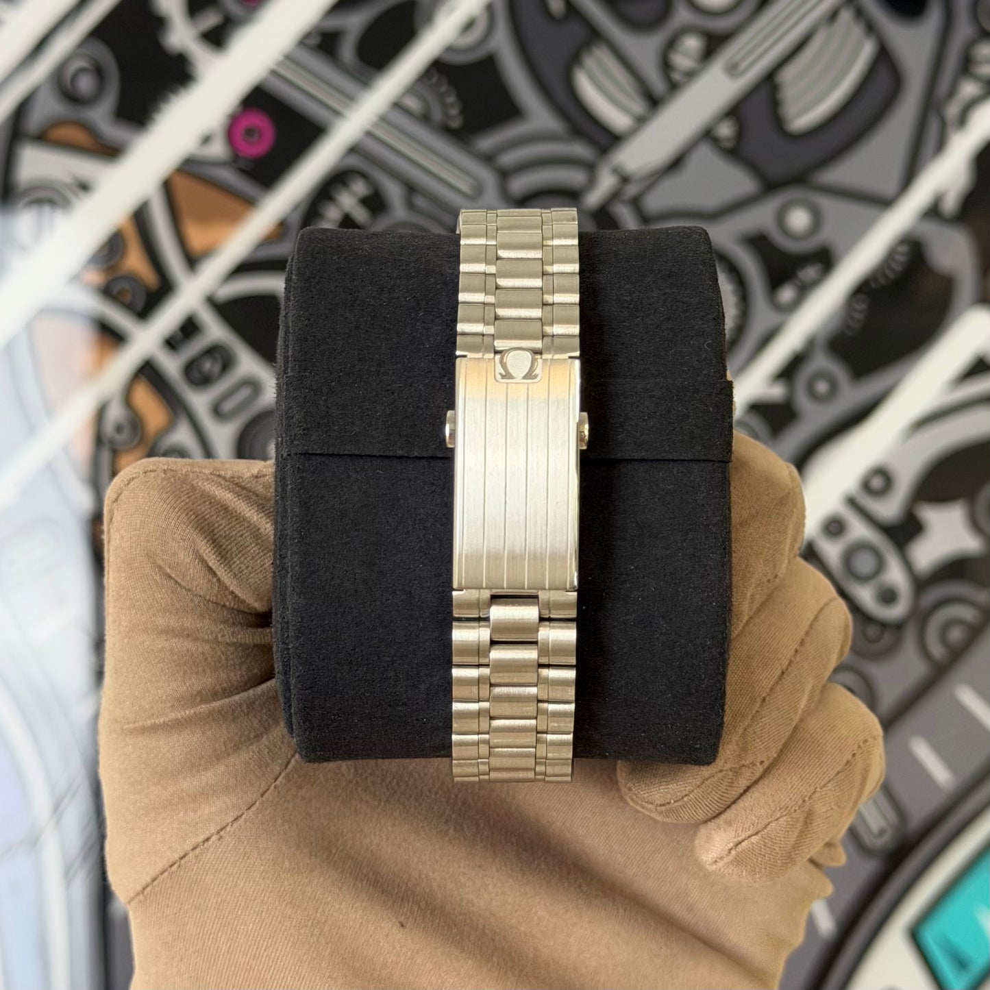 Omega Speedmaster Moonwatch Hesalite 310.30.42.50.01.001
