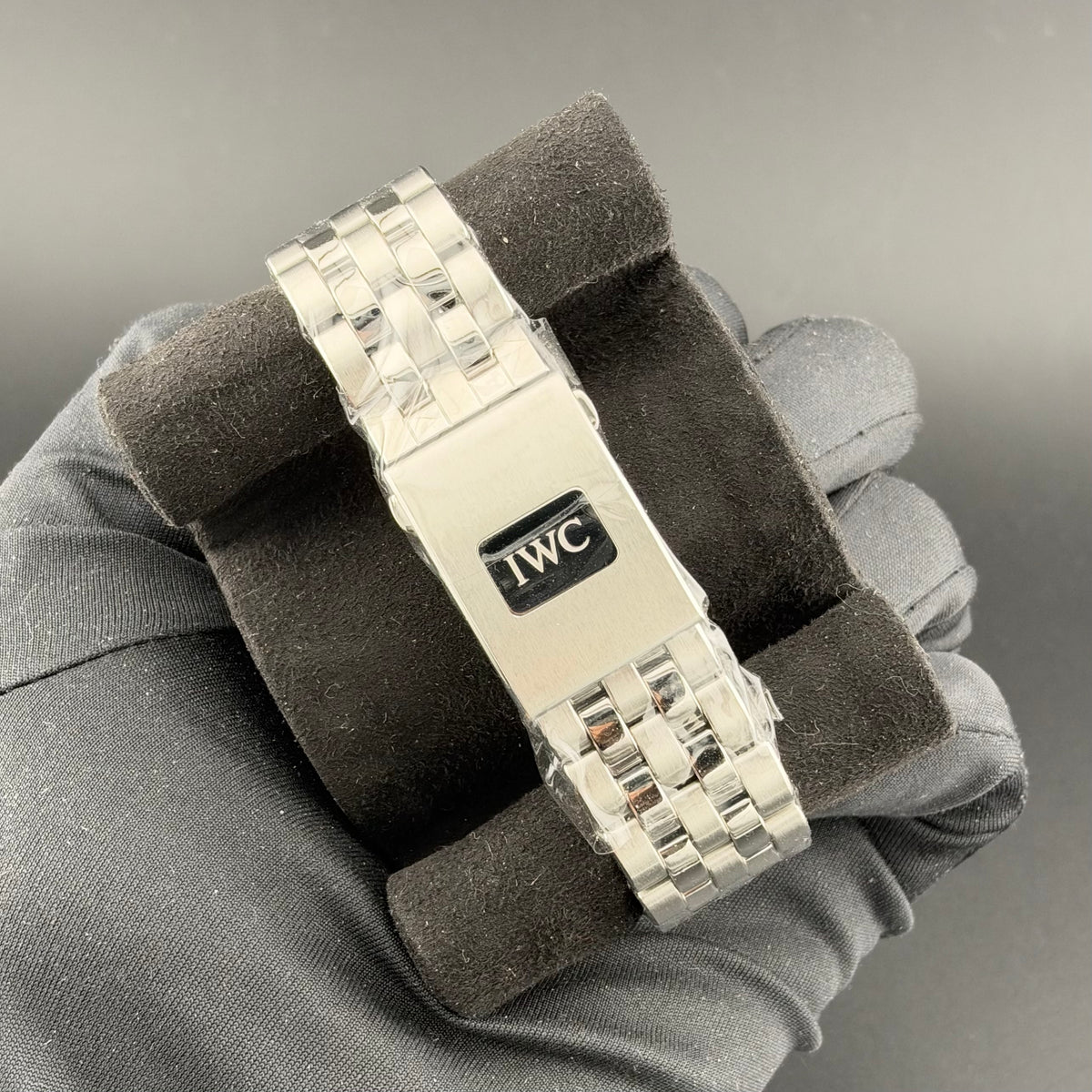 NEW IWC Pilot’s Watch Mark XX 
Ref. IW328204