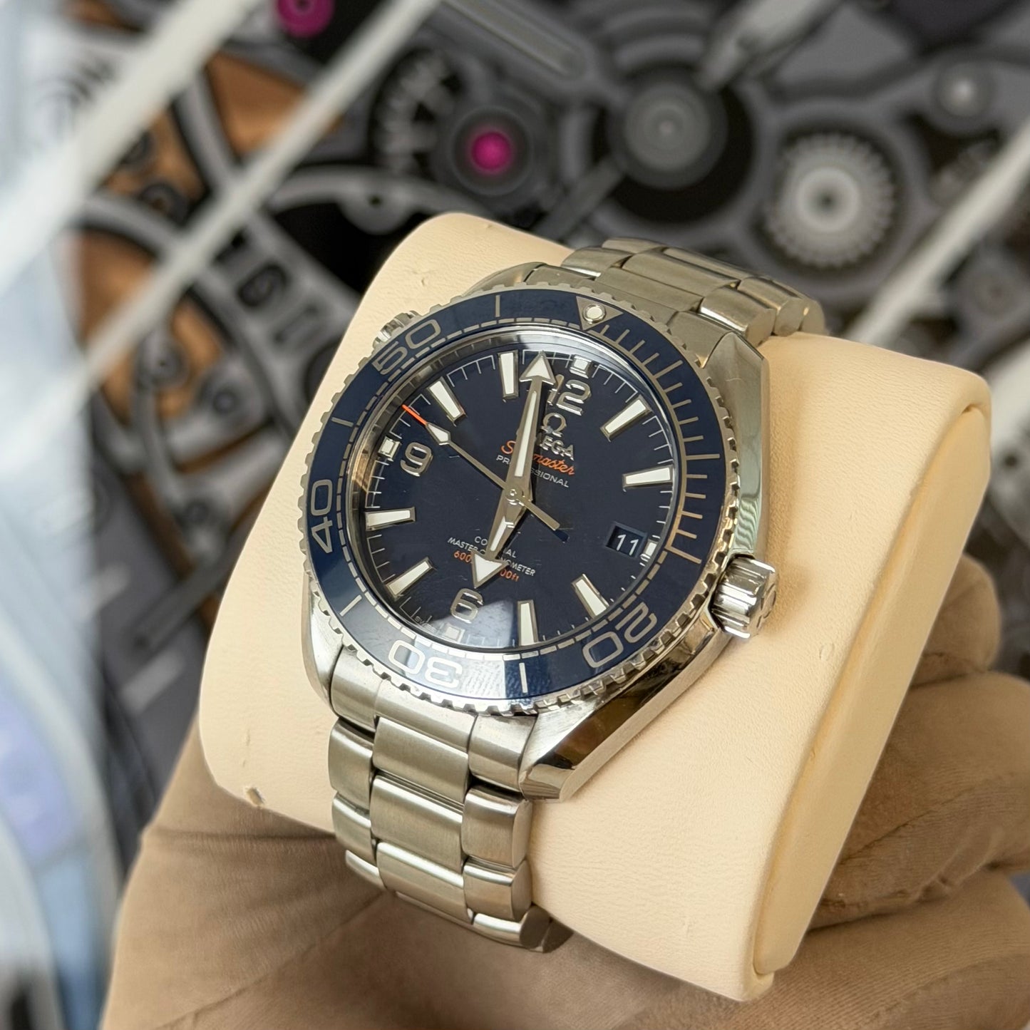 Omega Seamaster Planet Ocean 600M 215.30.40.20.03.001
