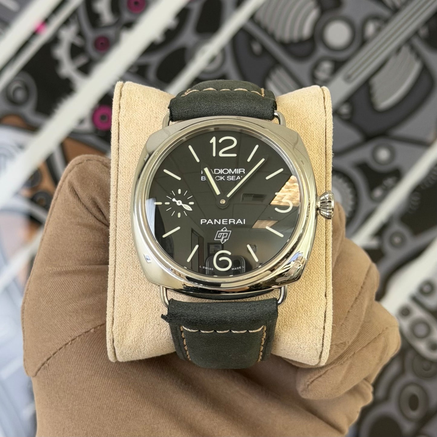 Paneri Radiomir Black Seal PAM00380