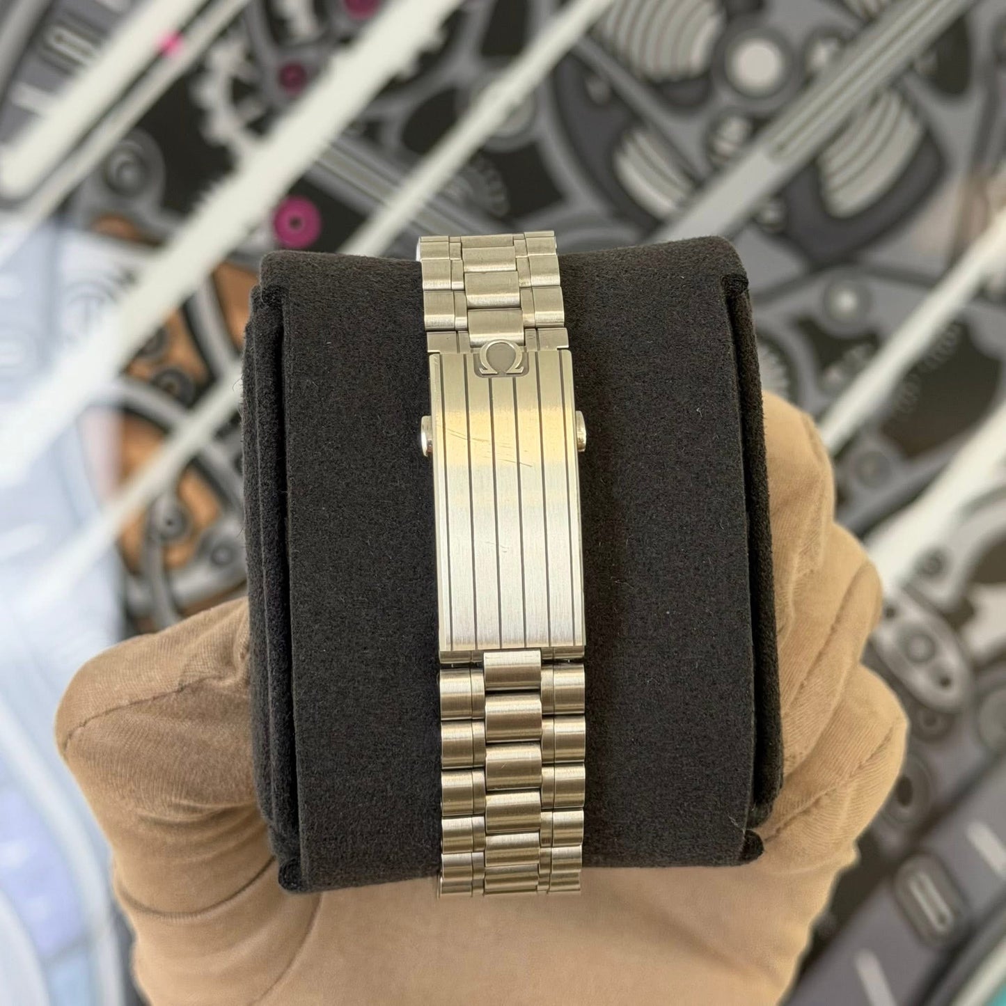 Omega Speedmaster Moonwatch Hesalite 310.30.42.50.01.001
