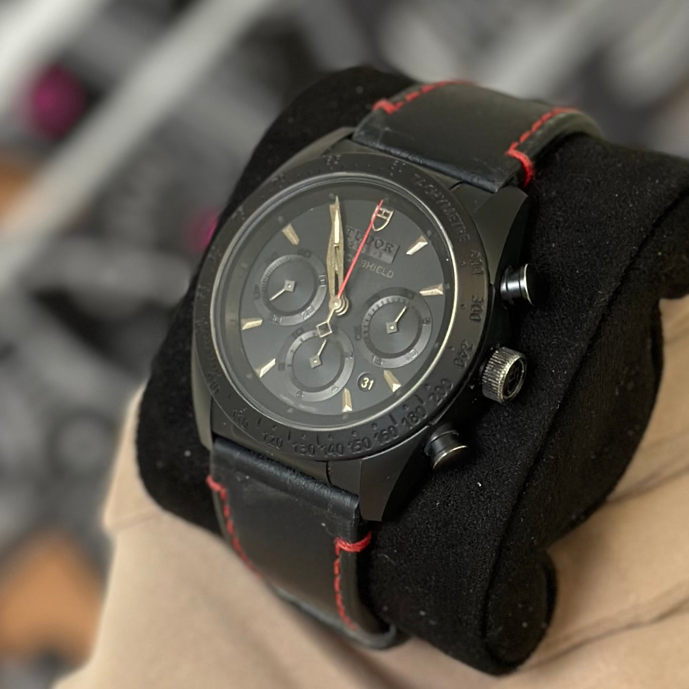 Tudor Fastrider Black Shield 42000CN