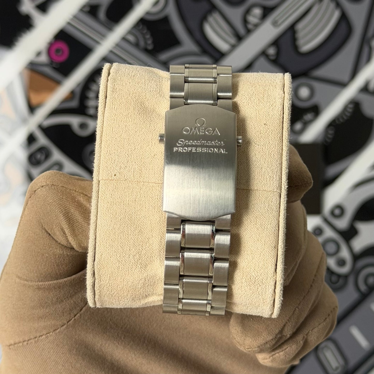 Omega Speedmaster Sapphire 311.30.42.30.01.006