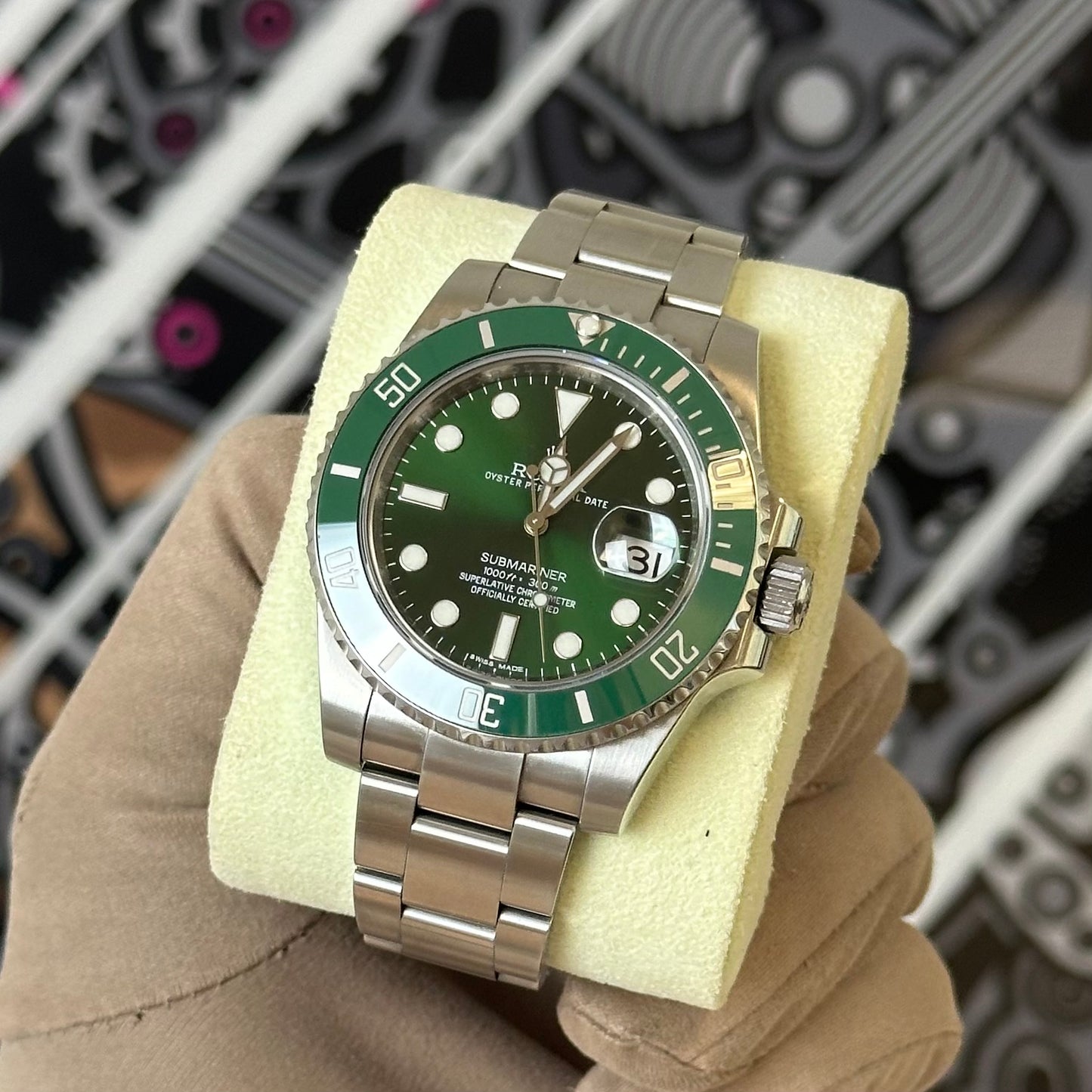 Rolex Submariner Hulk
ref. 116610LV