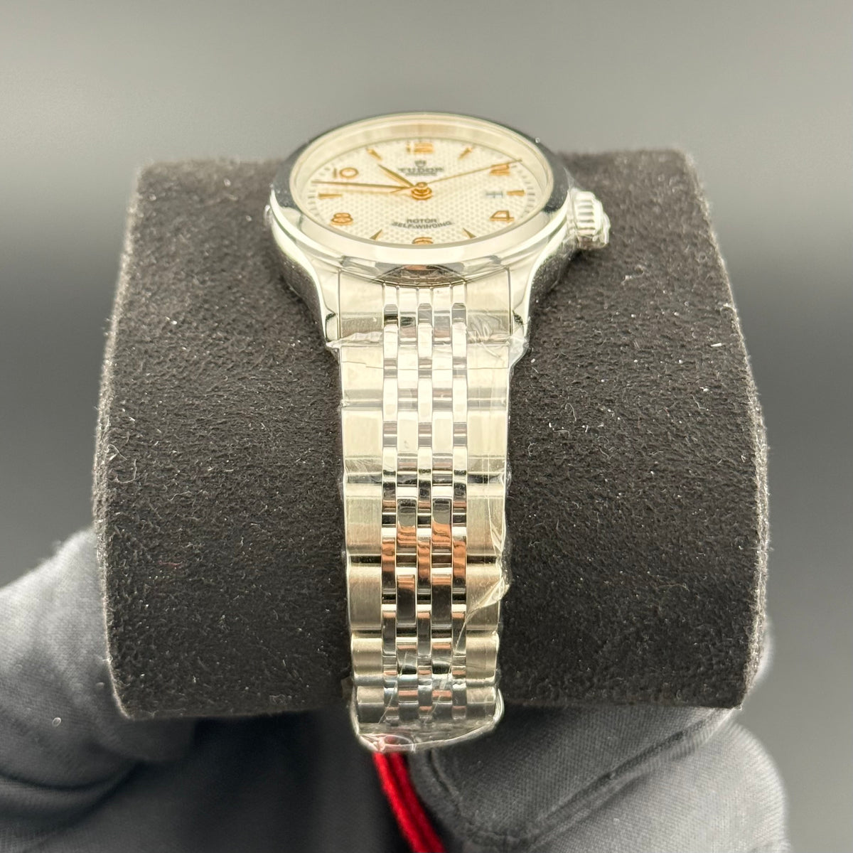 NEW Tudor 1926 28mm 91350