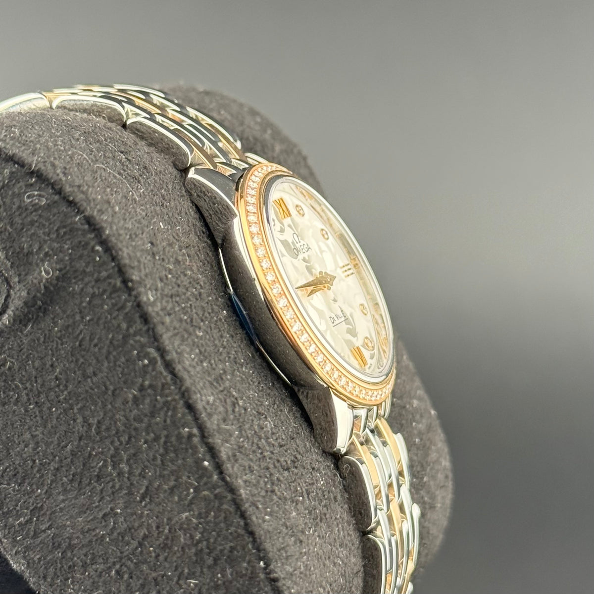 NEW Omega De Ville Prestige Butterfly 27.4mm 424.25.27.60.52.001
