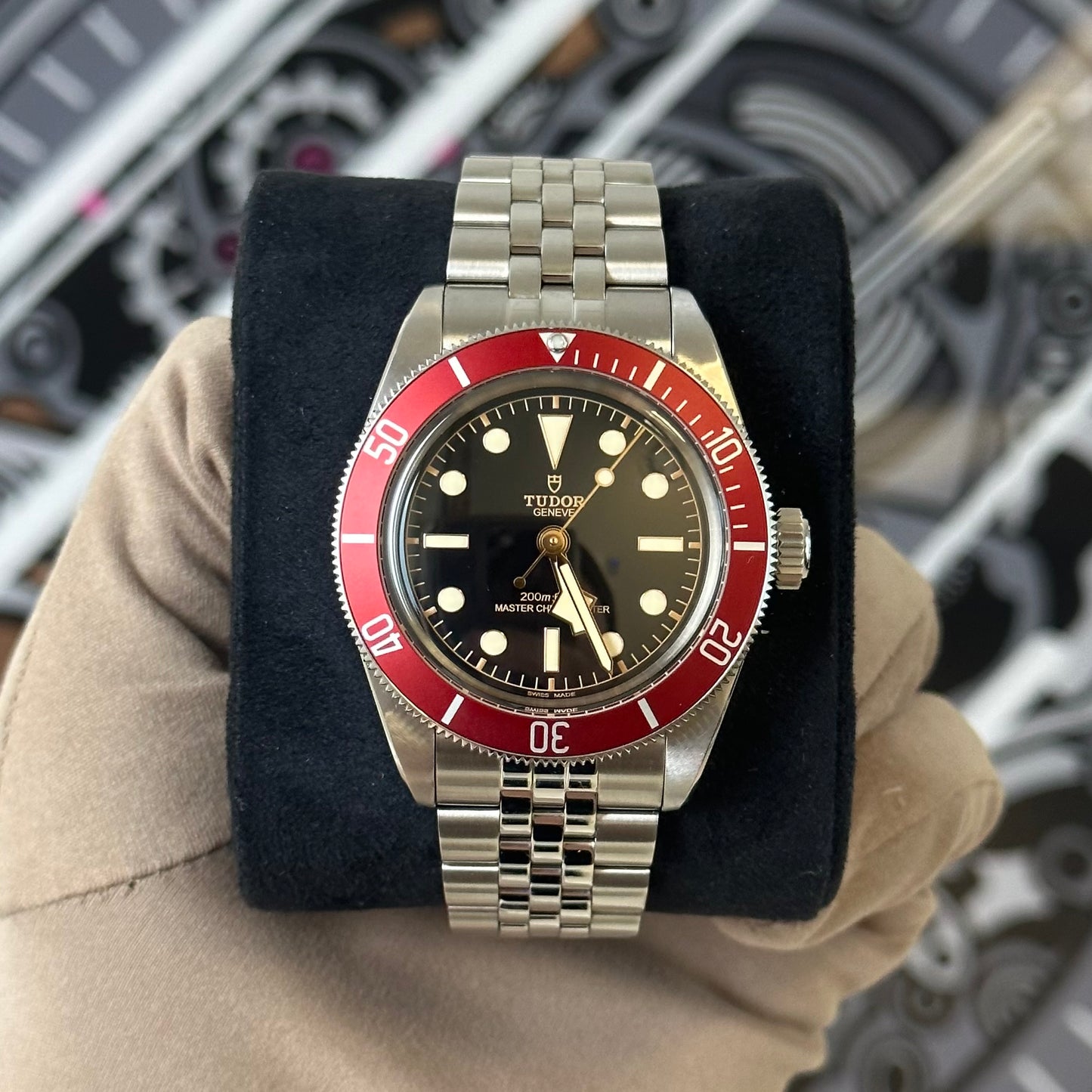 Tudor Black Bay Red - Jubilee