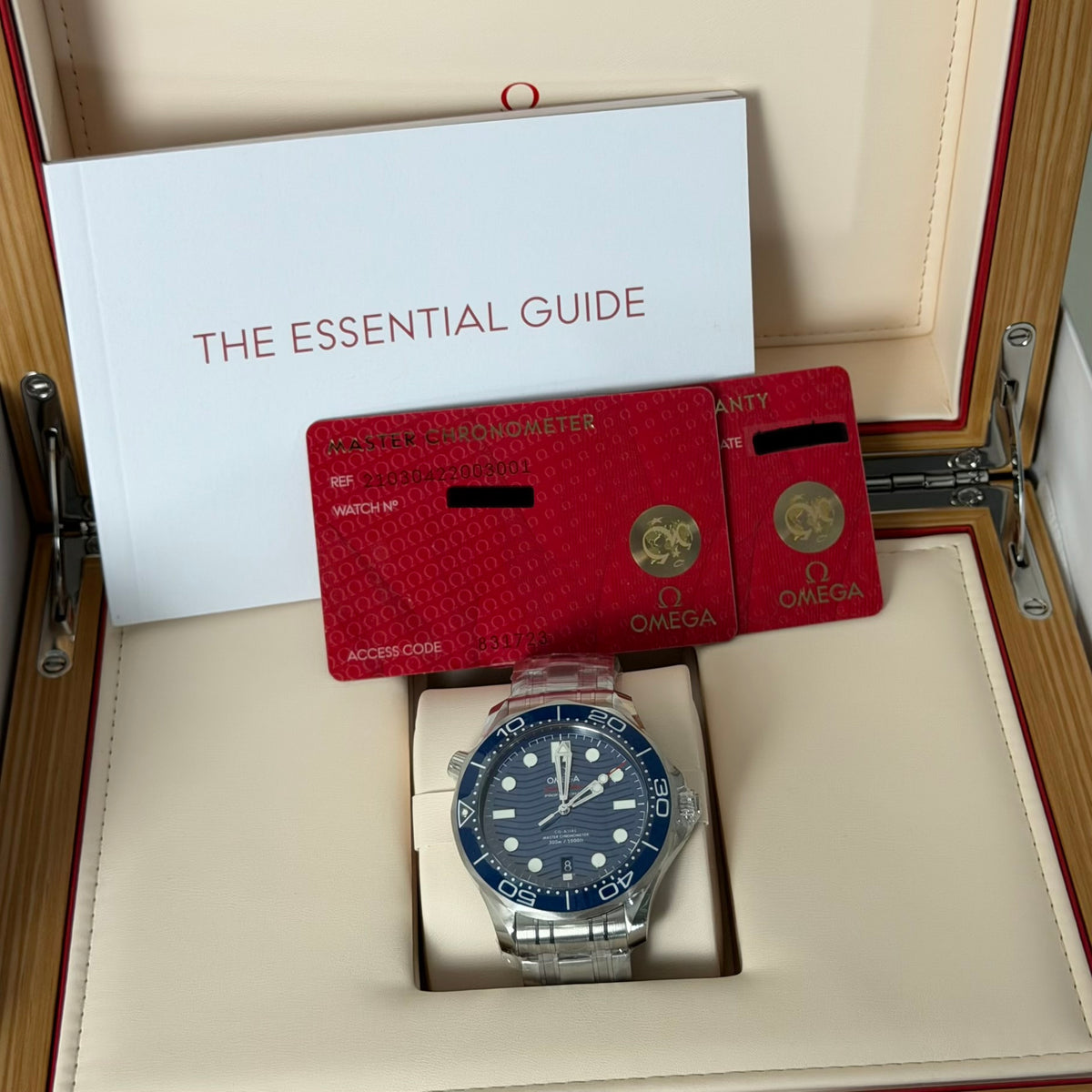 NEW Omega Seamaster Blue 
210.30.42.20.03.001